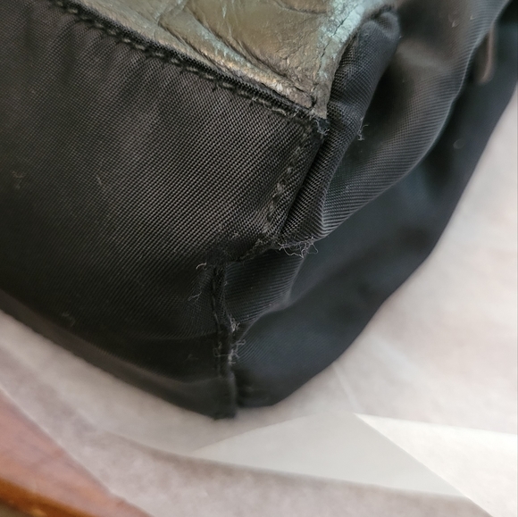 Vintage Prada Black Leather And Tessuto Nylon Handbag - Picture 9 of 16